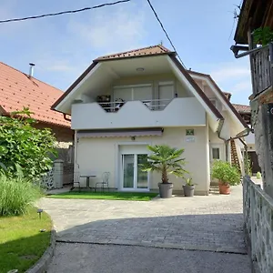 Apartment Stara Jezica With Wifi, Laibach