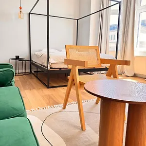 All For Sophie Apartments - Bezplatny Parking & Palarnia Kawy I Pracownia Artystyczna W Kamienicy - Free Parking & Art And Coffee In Historic Building , Danzig Polen